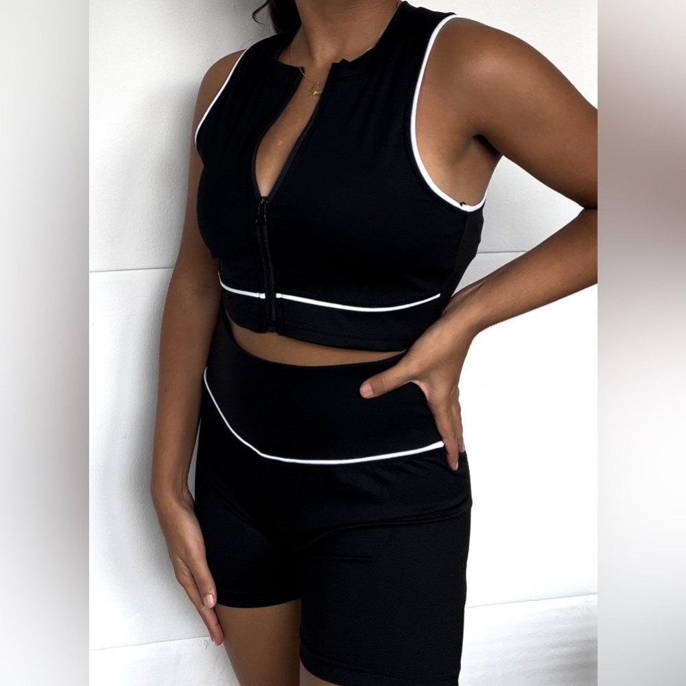 Black & White Activewear Set